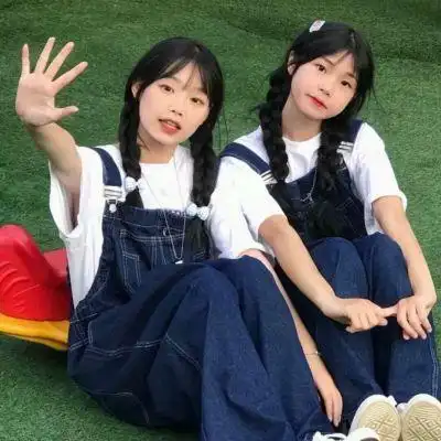 真人闺蜜头像双人一左一右女生高清图片