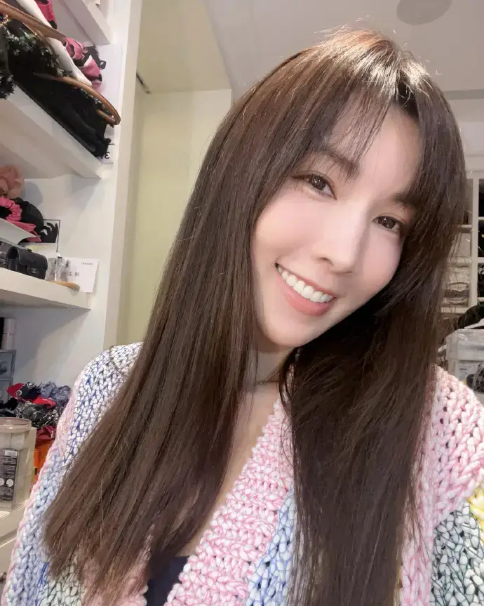 陈若仪晒15岁儿子背影照 kimi穿卫衣清瘦帅气_林志颖_妻子_娱乐