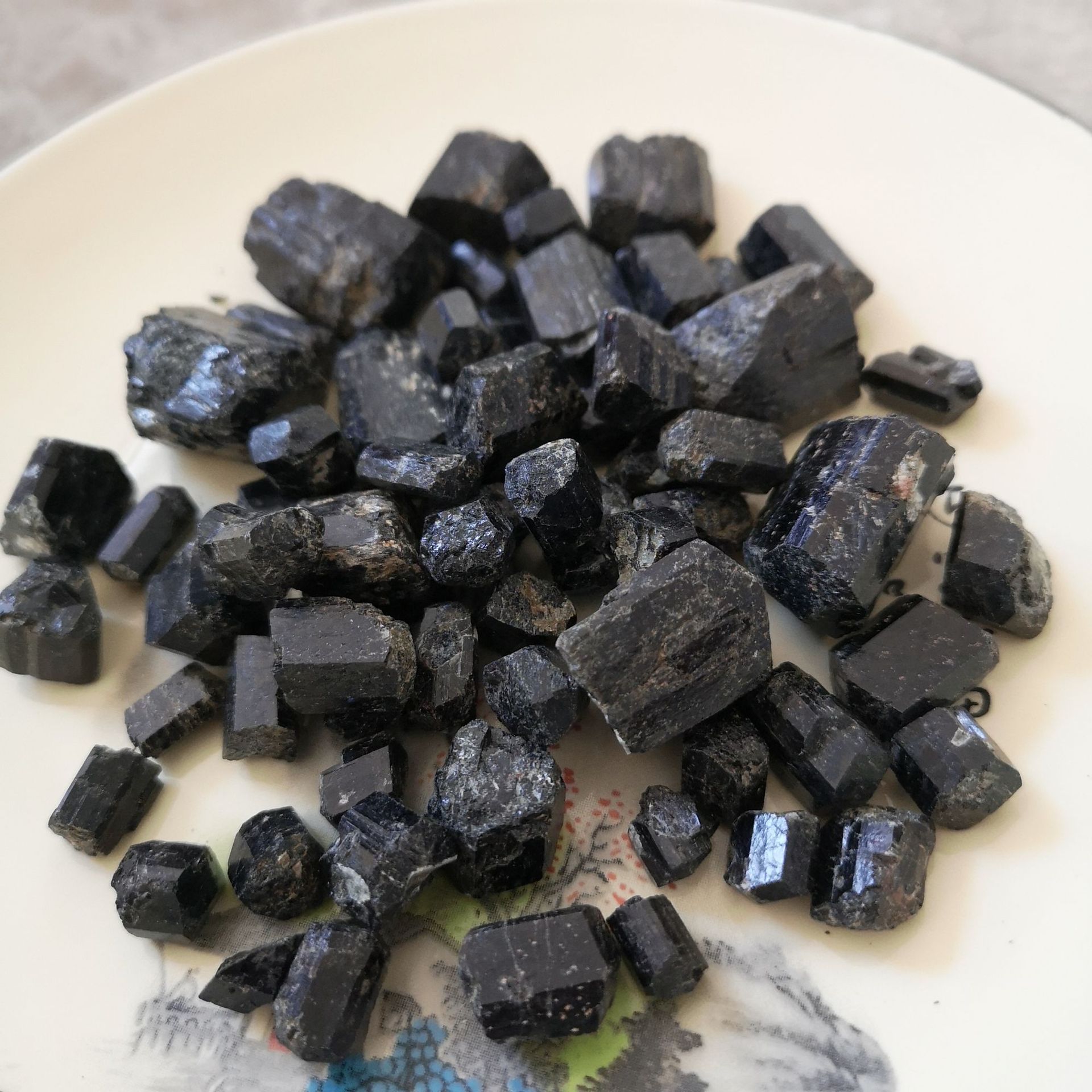 批发汗蒸房用电气石颗粒 单晶体电气石矿石 电气石原石多规格-询价