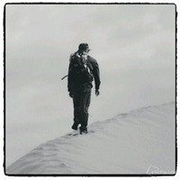 沧桑男人背影图片高清_微信头像图片大全