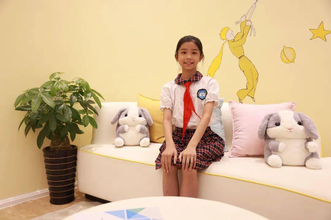 本真五年级形象少年个人风采展_同学_女孩_阳光