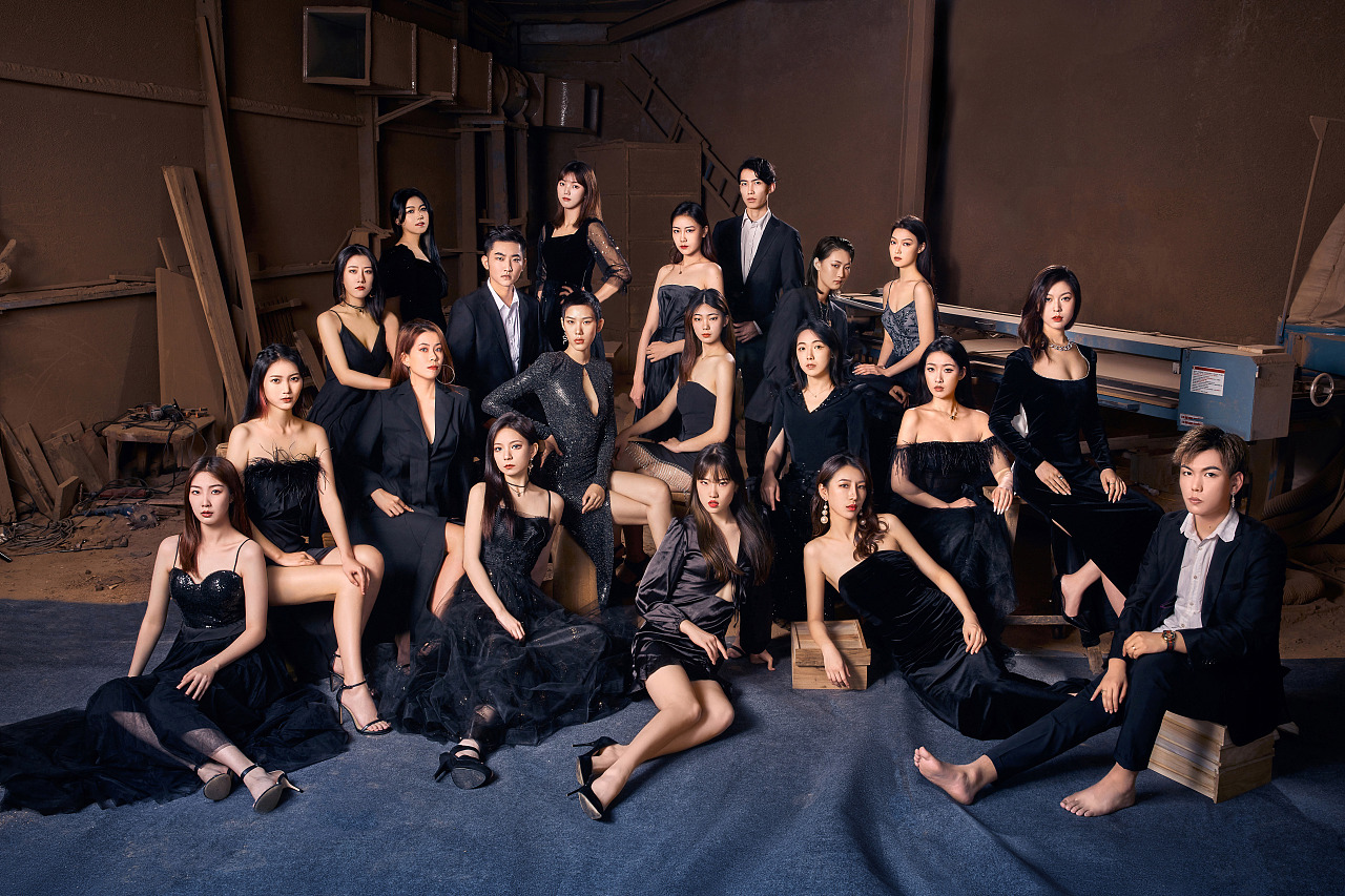 多人合照_摄影师ht-站酷zcool