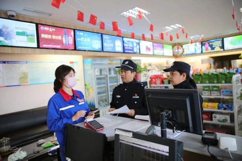 榜样的力量|高全军:用真心真情温暖百姓