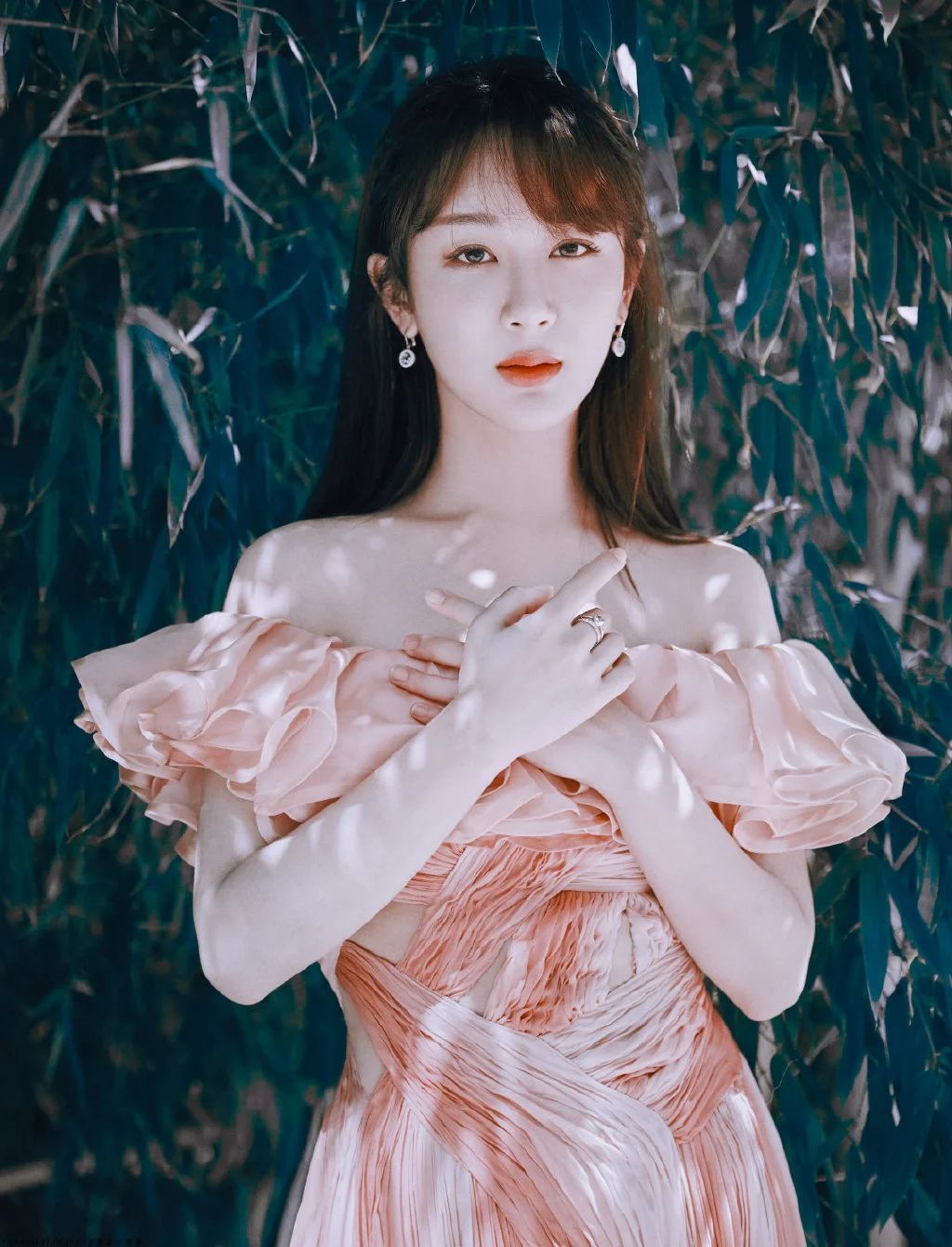 杨紫壁纸第72期认真心动过的人不管离开多久仍然会心动