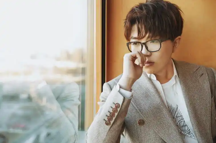 如何评价毛不易的歌曲消愁