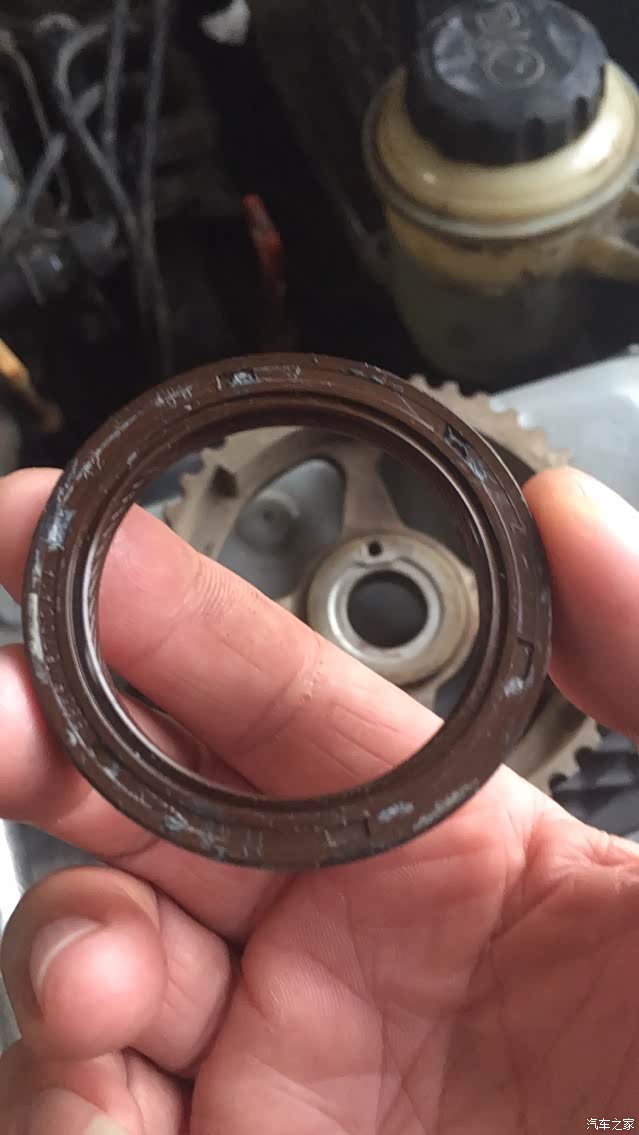【图】更换凸轮轴油封作业!_乐风论坛_汽车之家论坛