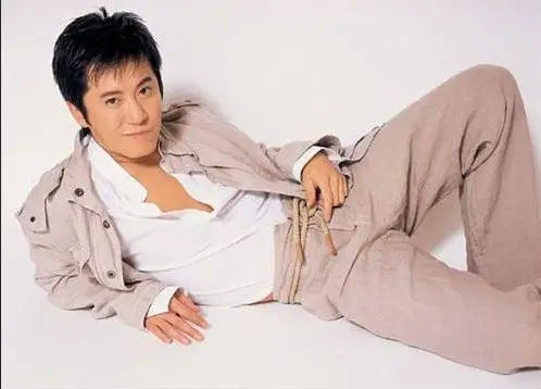 原创8次上春晚作死被捕入狱51岁无人问津昔日老搭档也断了联系