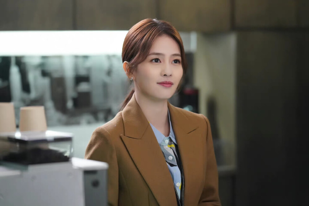 半是蜜糖半是伤江君白鹿