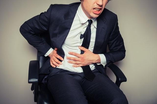 最近有朋友问我,每次大便前都会肚子疼这是怎么回事?