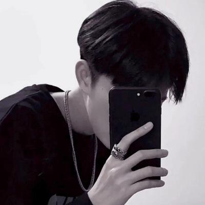 手机挡脸头像男高清帅气的挡脸男生最酷照片头像