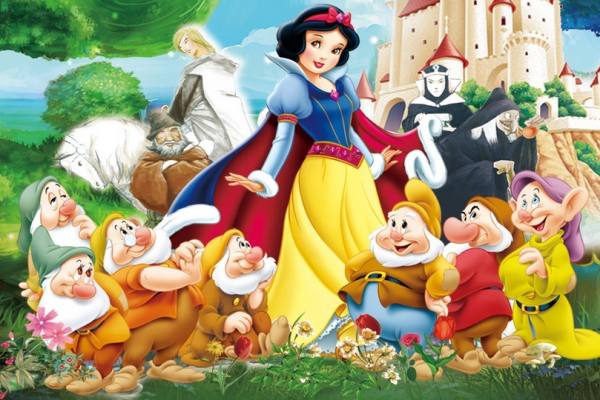 看邪恶的皇后怎么挑拨离间,使得白雪公主和国王争吵并离家出走,却在