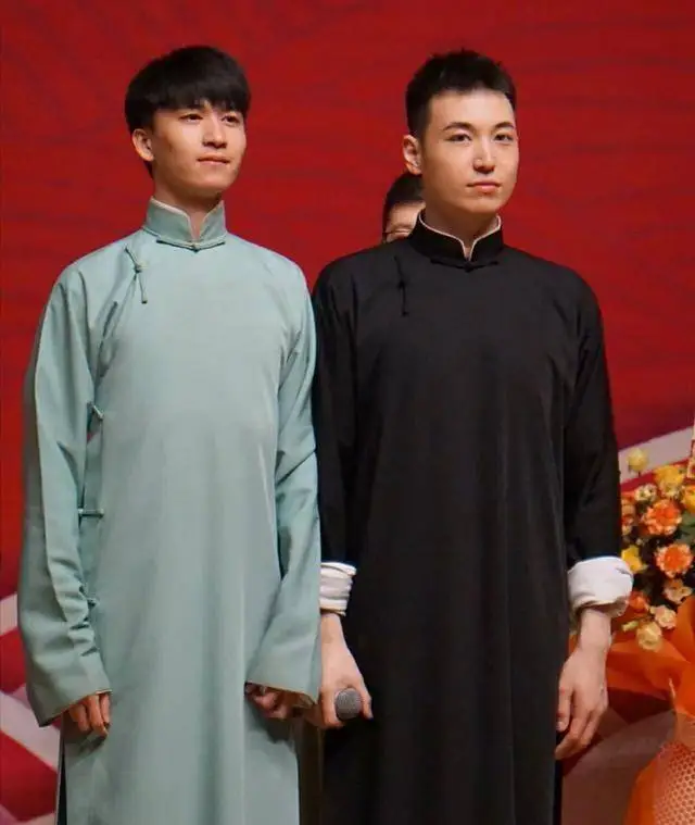 德云社新起之秀:《德云斗笑社》里的两位"小助理"_刘筱亭_师父_岳云鹏