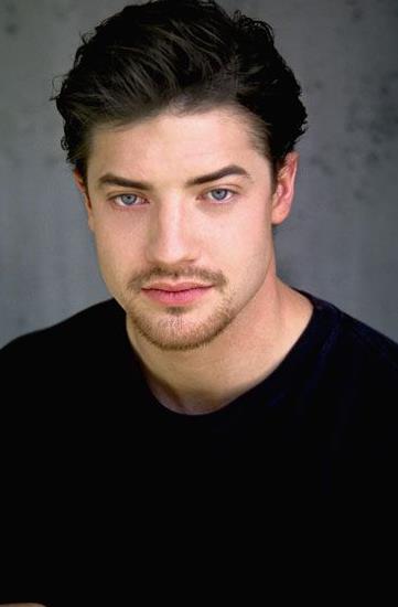 好莱坞的一代男神——布兰登·费舍(brendan fraser),曾凭着立体的