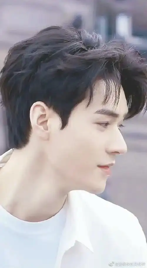 我抓到机会了!我来了98康康龚俊侧脸,这个侧脸我打十分