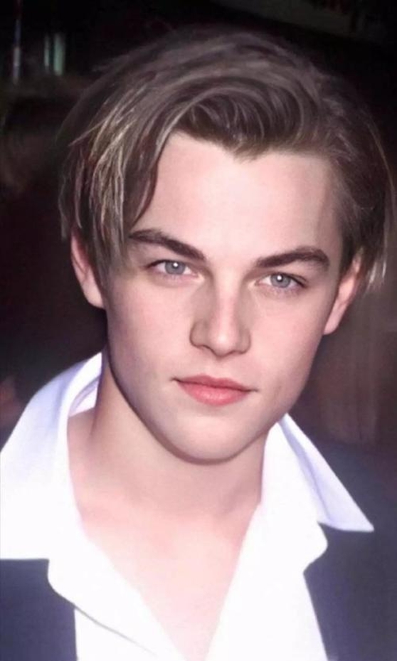 颜值巅峰的小李子