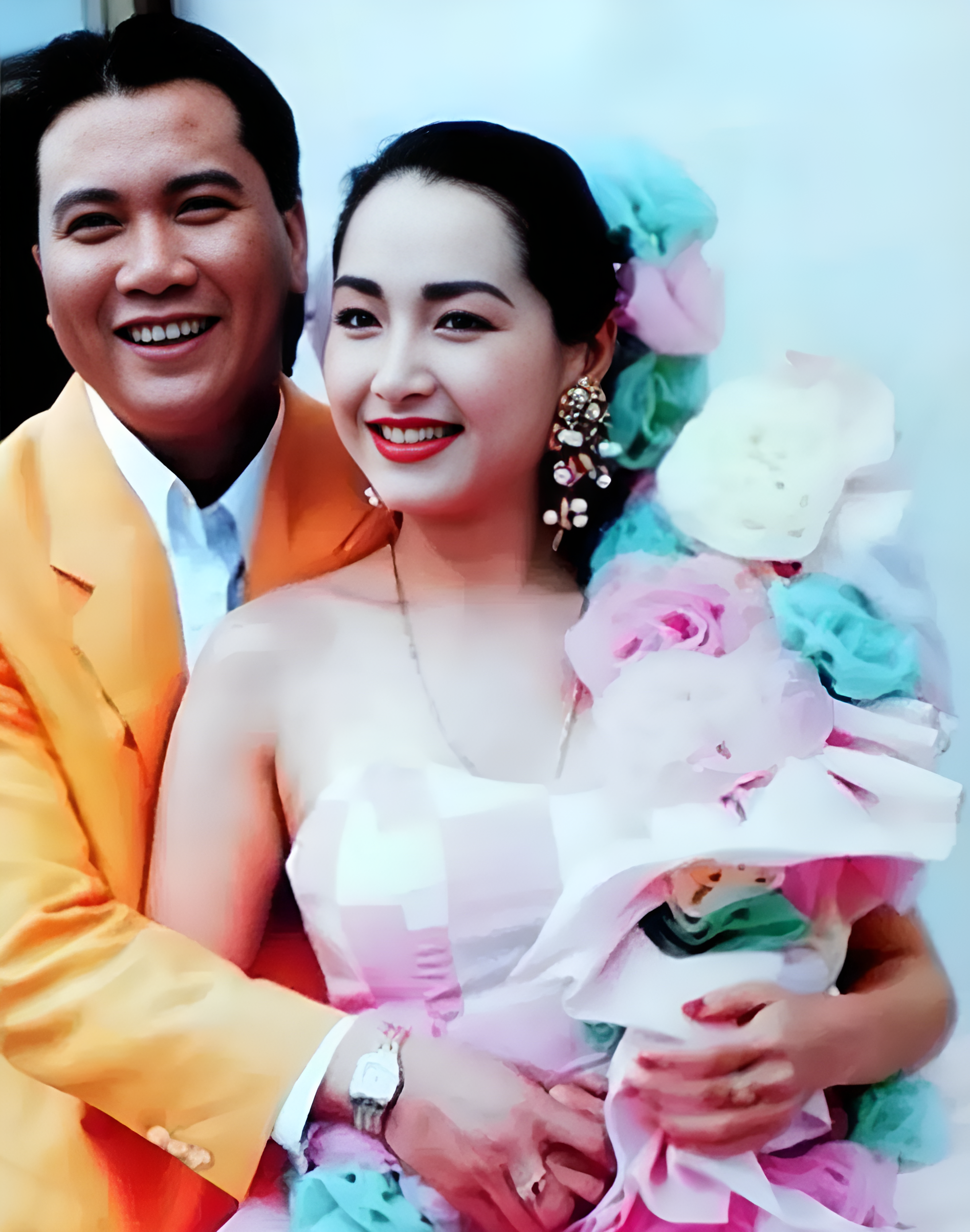 1992年,万梓良和恬妞香港大婚时拍下了一张旧照!