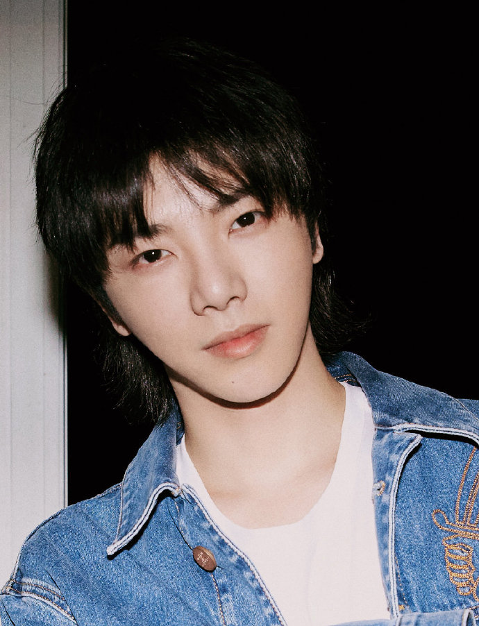 世界第一美貌##华晨宇美貌大赏##华晨宇全新唱作专辑希忘hope