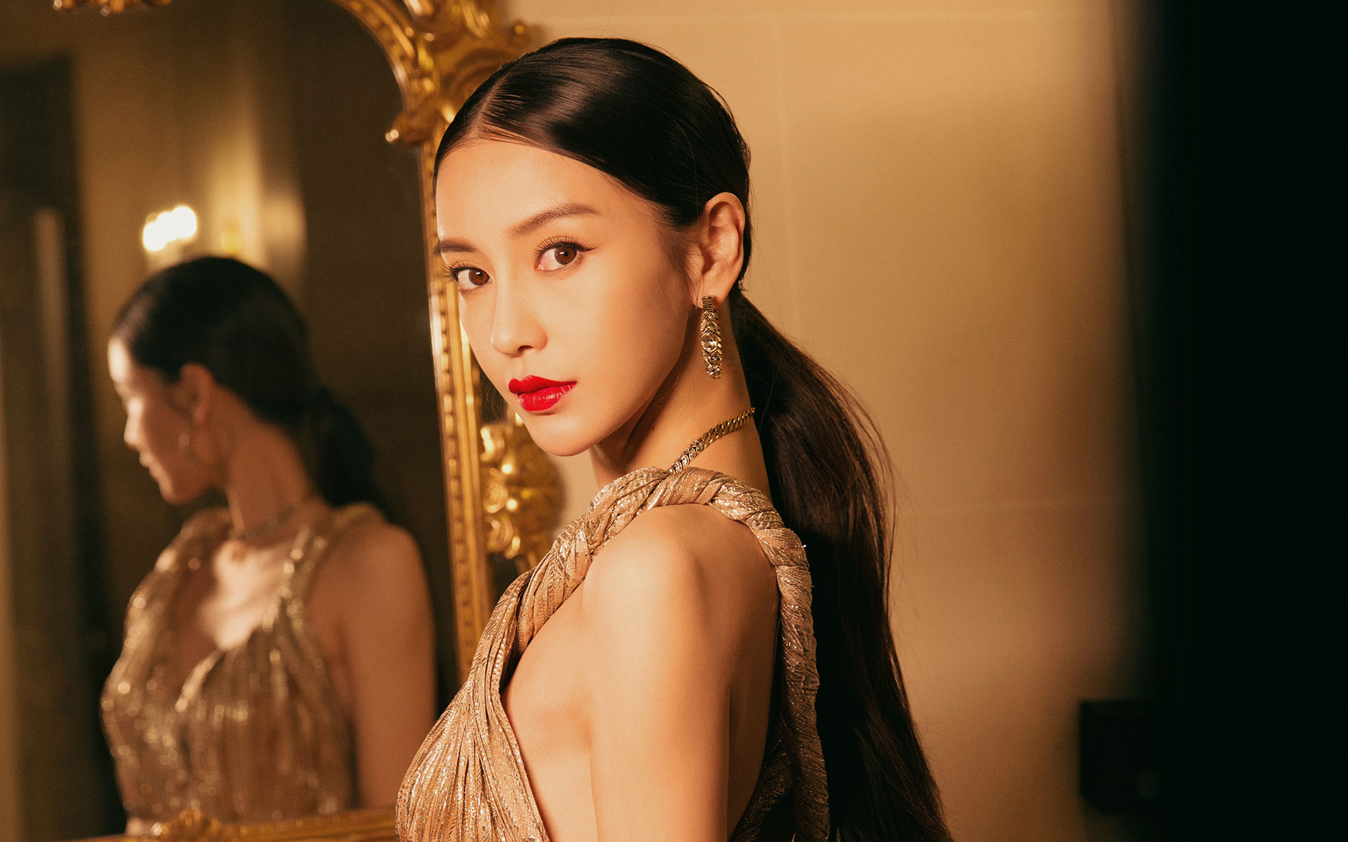 angelababy成熟性感高清桌面壁纸