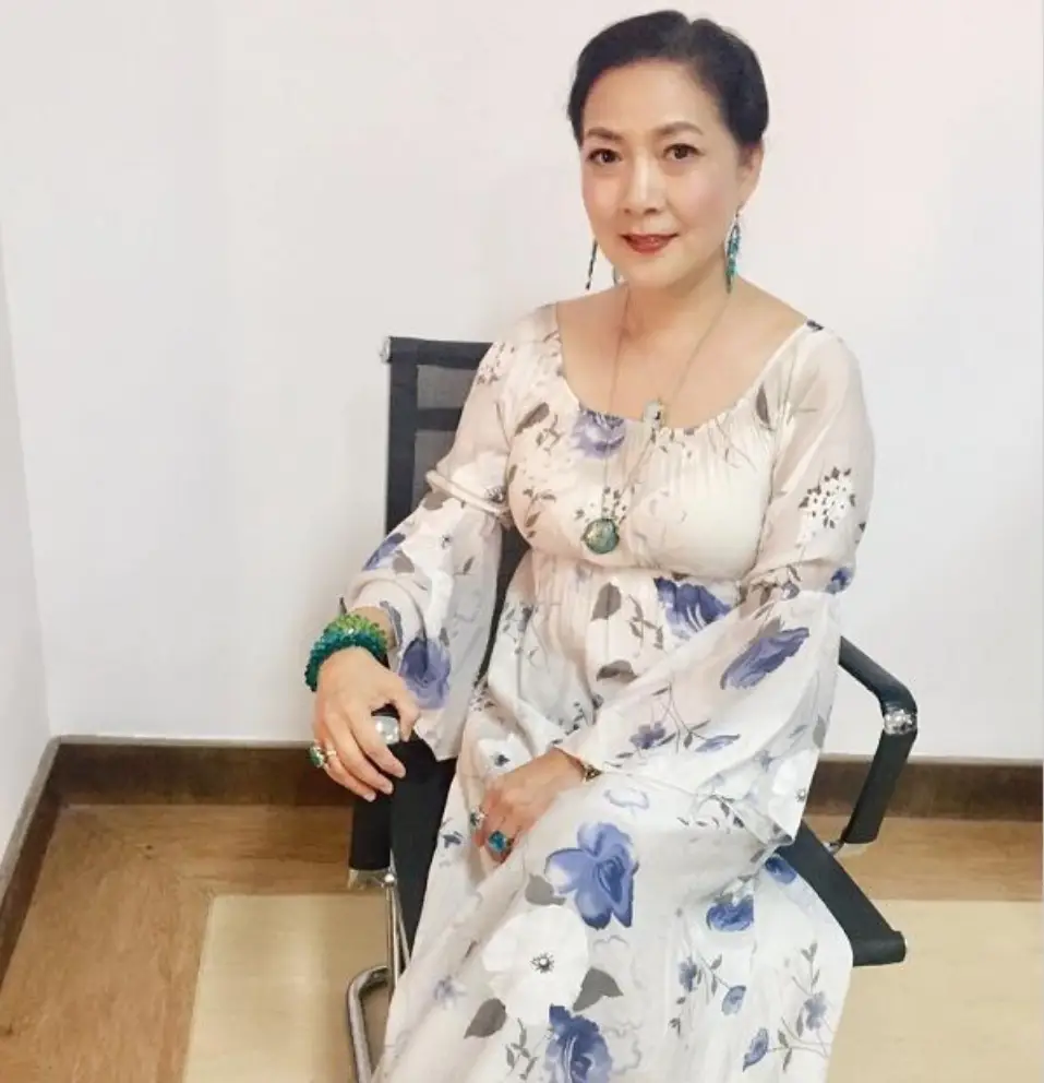 沈丹萍:第一位嫁外国人的女星,连生二个女儿,今和丈夫恩爱如初_张铁林