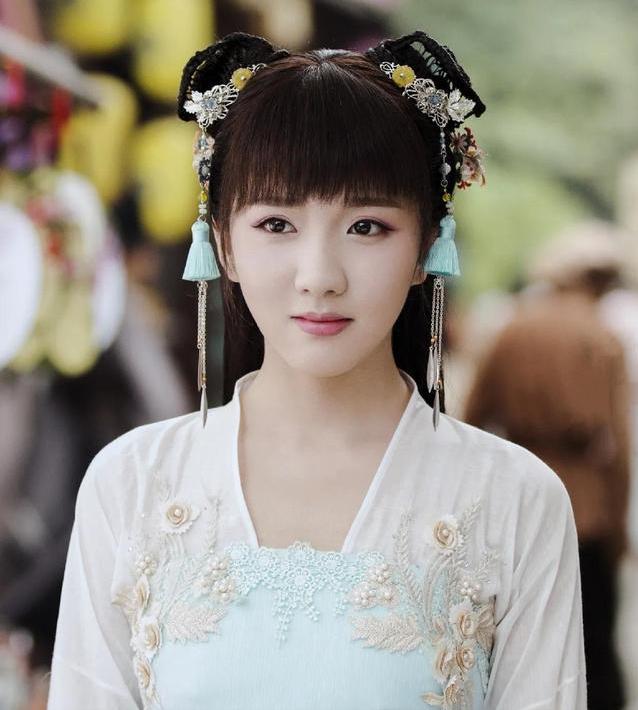 但你绝对想不到蔡卓妍竟是检漏才演的紫兰仙子,当时紫兰仙子一角,编剧