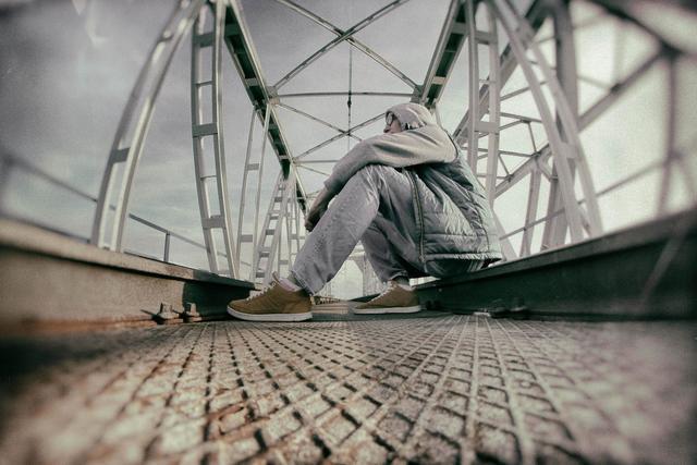 无助无奈心酸图片带字 无助心酸图片(3)_布阁拉