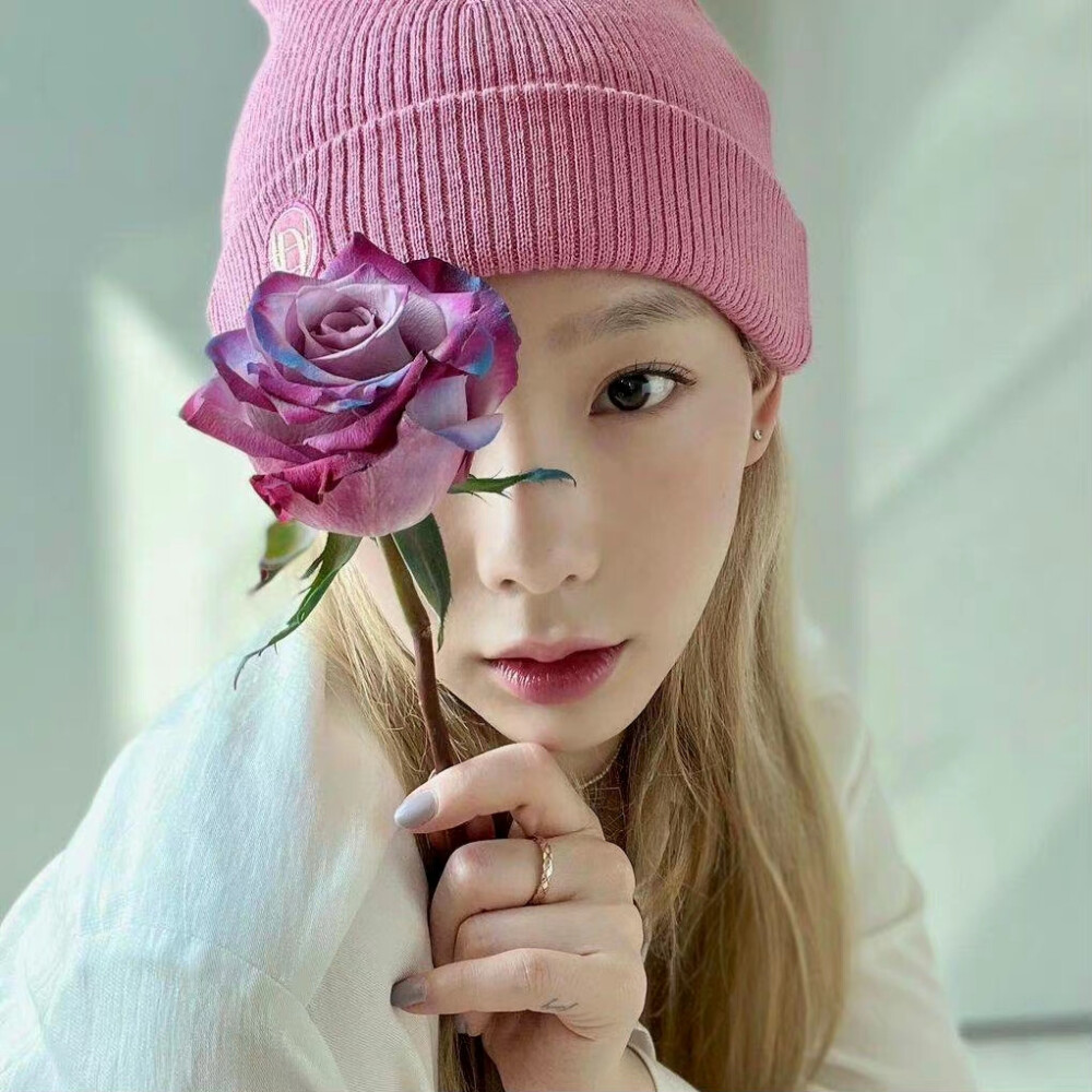 金泰妍 头像 /图源见logo 676767侵删