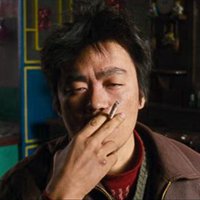 王宝强抽烟头像黑白_微信头像图片大全