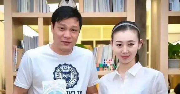 这一次三婚娶小17岁妻子的范志毅最终走到今天这一步