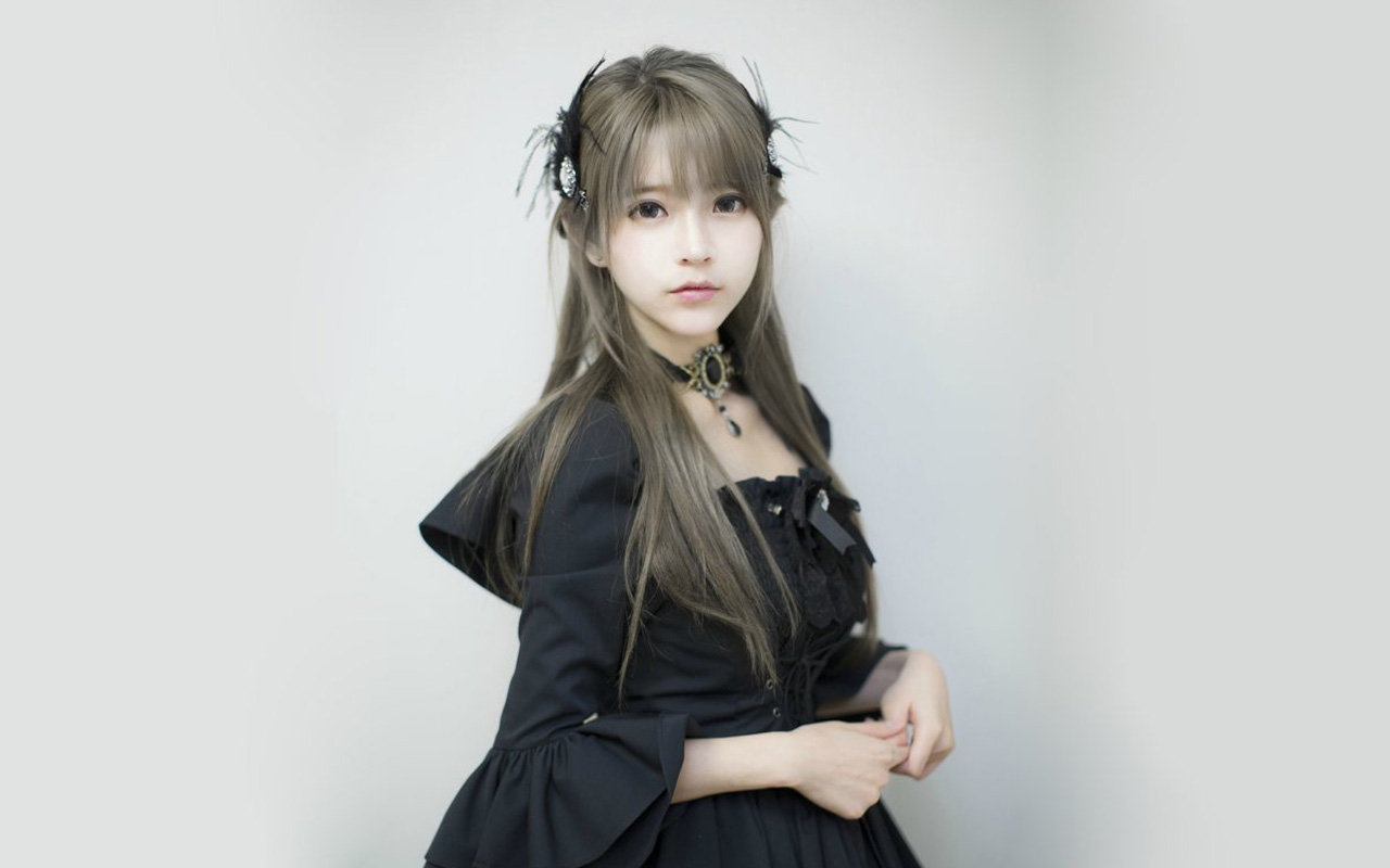 网红美女yurisa英伦风写真壁纸