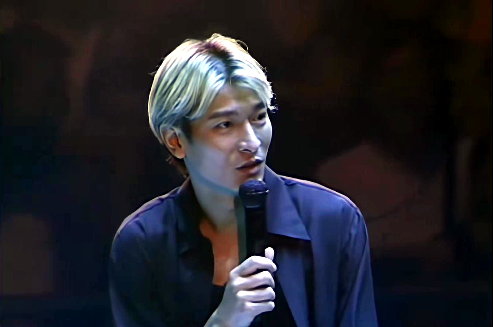 以现在眼光看刘德华99演唱会依旧超前,打碎了当年对他质疑的人_华仔