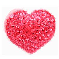 用花瓣组成的心形头像图片点击鼠标右键下载