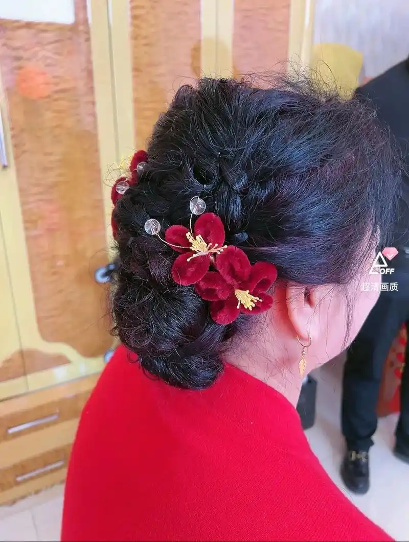 喜婆婆盘发造型推荐 #喜婆婆发型图片 #美丽的婆婆 - 抖音