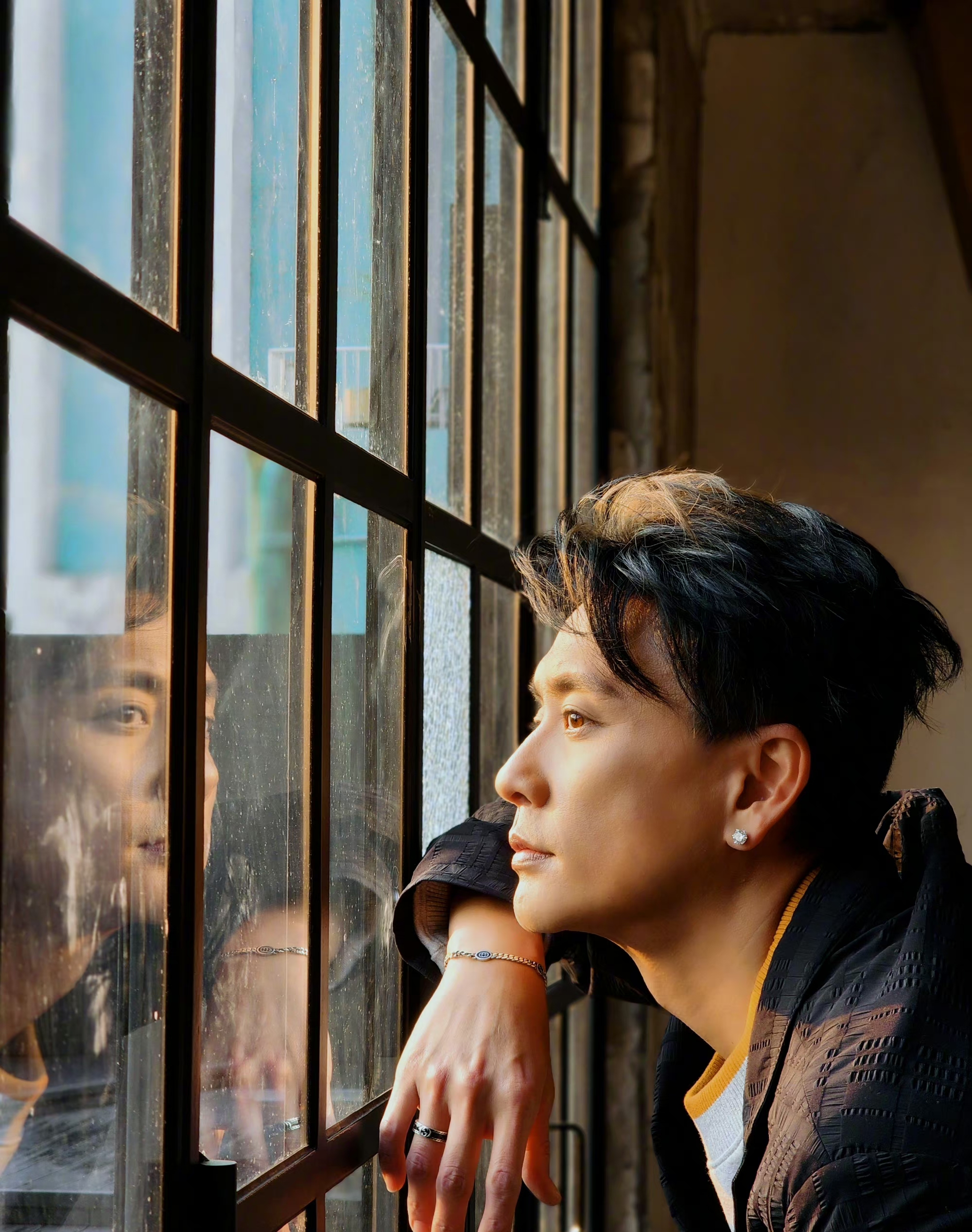 又是被黄宗泽帅到的一天,不愧是痞帅天花板 这几张照片确实好看呢