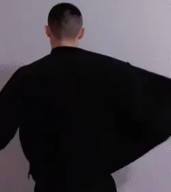 撩人无数的"背影杀",肌肉男太帅气,附5个动作,打造坚实背部