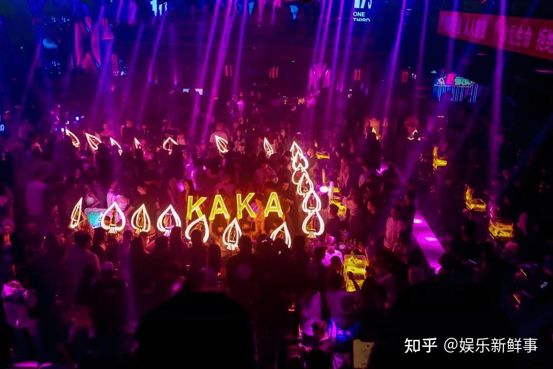 100场电音派对联动玩转室内电音节c-loudlive打了个样板