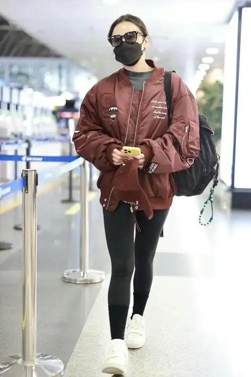 明星宋佳穿搭(宋佳真是机场时尚第一人)(4)