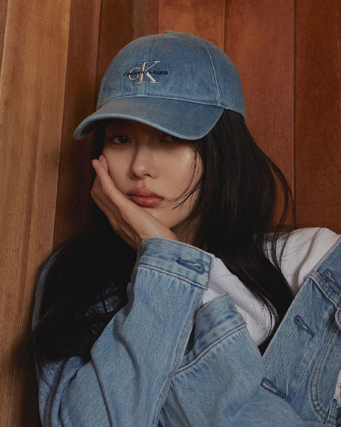 ins账号更新金裕贞画报70ellekorea————————92金裕贞ins