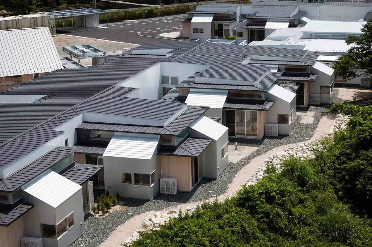 【c&h】我敲开"密室"的门,看到了这样的日本组合式养老院!