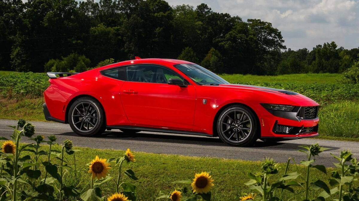 在美国67%福特野马买家选择v8,起售价32.2万人民币_搜狐汽车_搜狐网