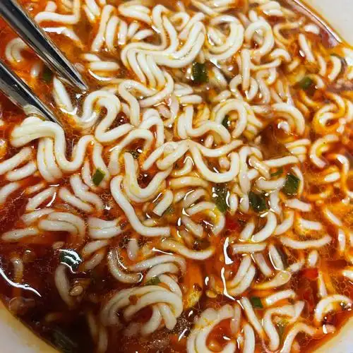 油泼辣子酸汤面重口泡面yyds