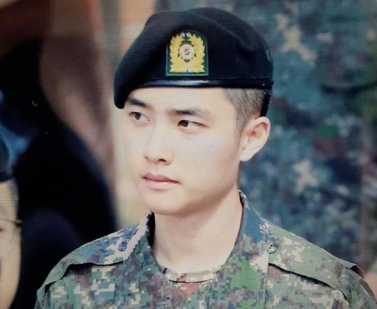 原创金俊勉即将入伍张艺兴或许早已知晓ins与exo其他成员互动频繁