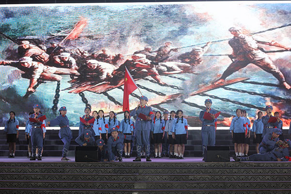 右江民族医学院举办庆祝建党100周年晚会