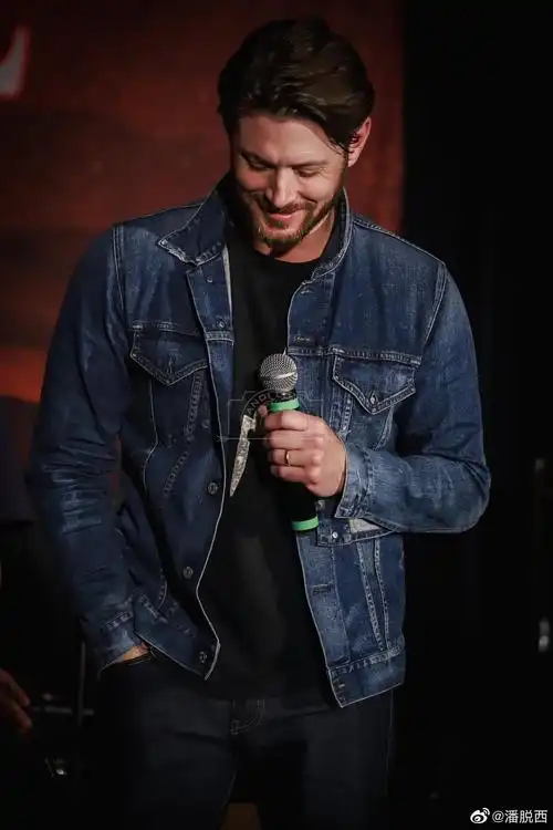 jensen现在这发型有没有很daddy