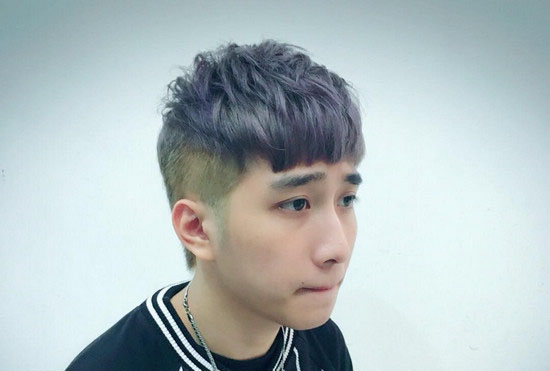 男生齐刘海两边铲掉短发发型大全酷帅难当