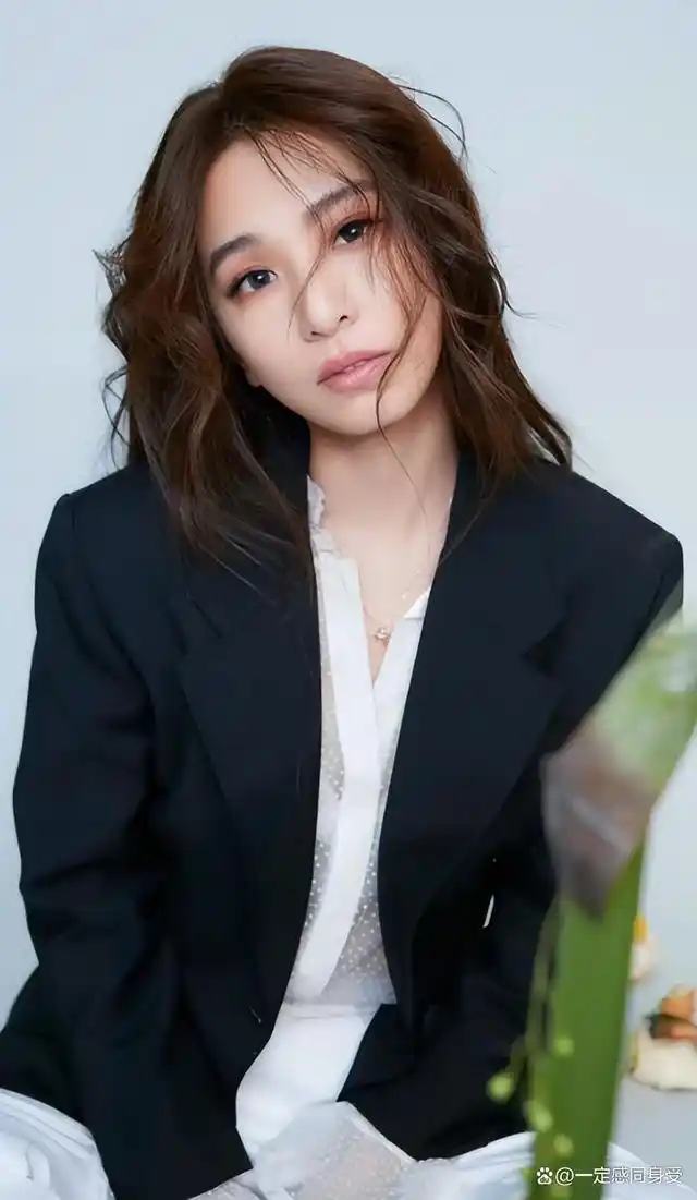 田馥甄演出取消真因曝光,本人发文表无奈,陈嘉桦应该保持距离