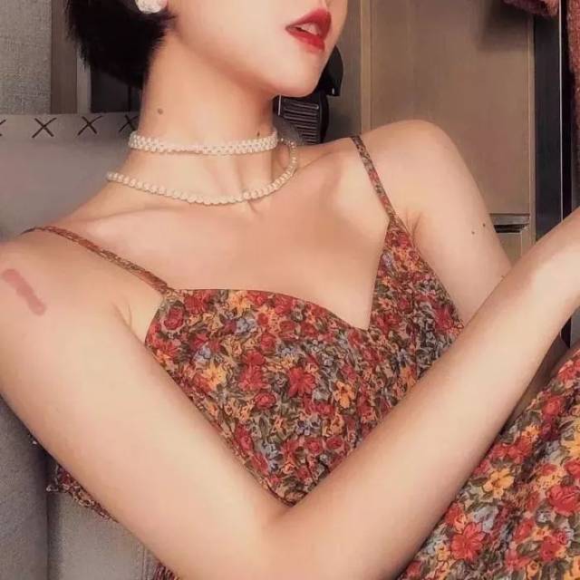 4月最新污帅美萌酷(情侣)头像&壁纸报到!