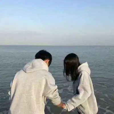 只须若为只须君,不可与世不可卿.唯美背影头像