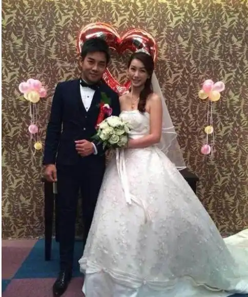 谢承均是林韦君的男朋友吗他和钟汉良太像了对比图片