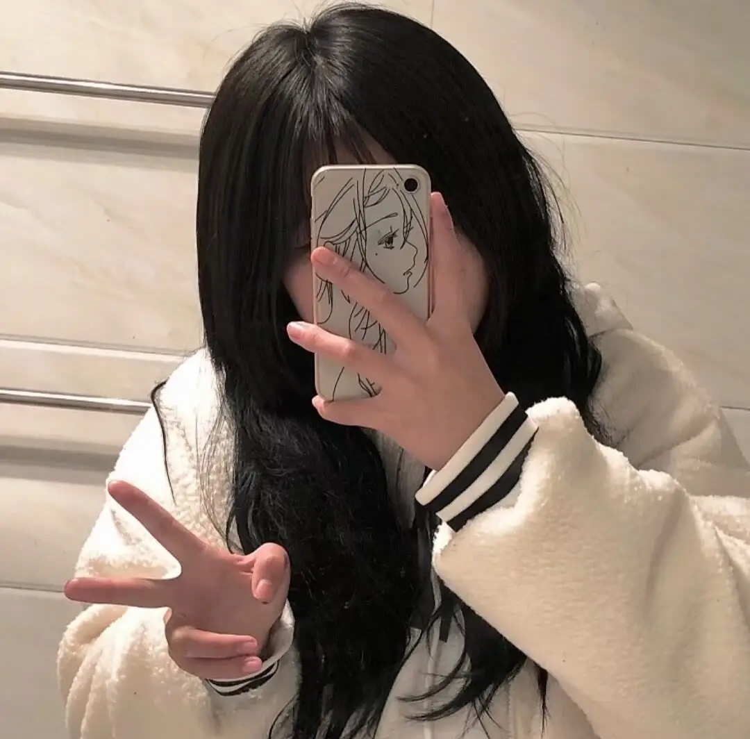 3237303734"对镜自拍手机挡脸气质头像_自用_来自_网络