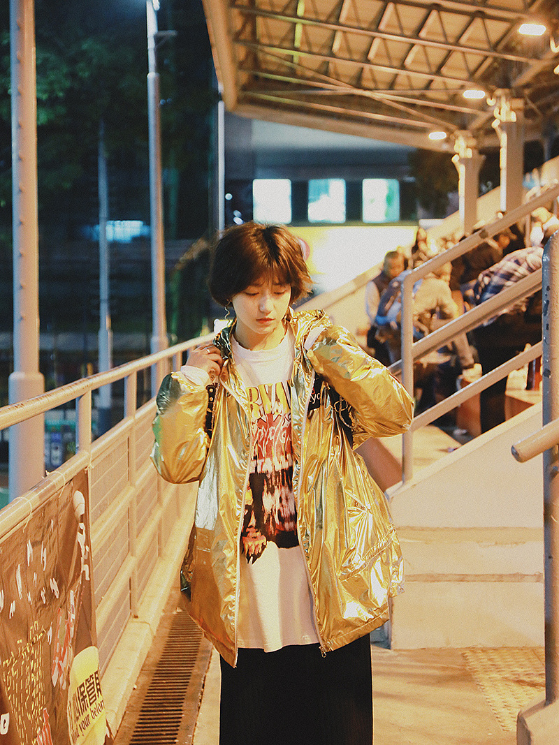 单人全身模板绘画素材(大街上也能拍时尚人像照,女生单人照拍照参考